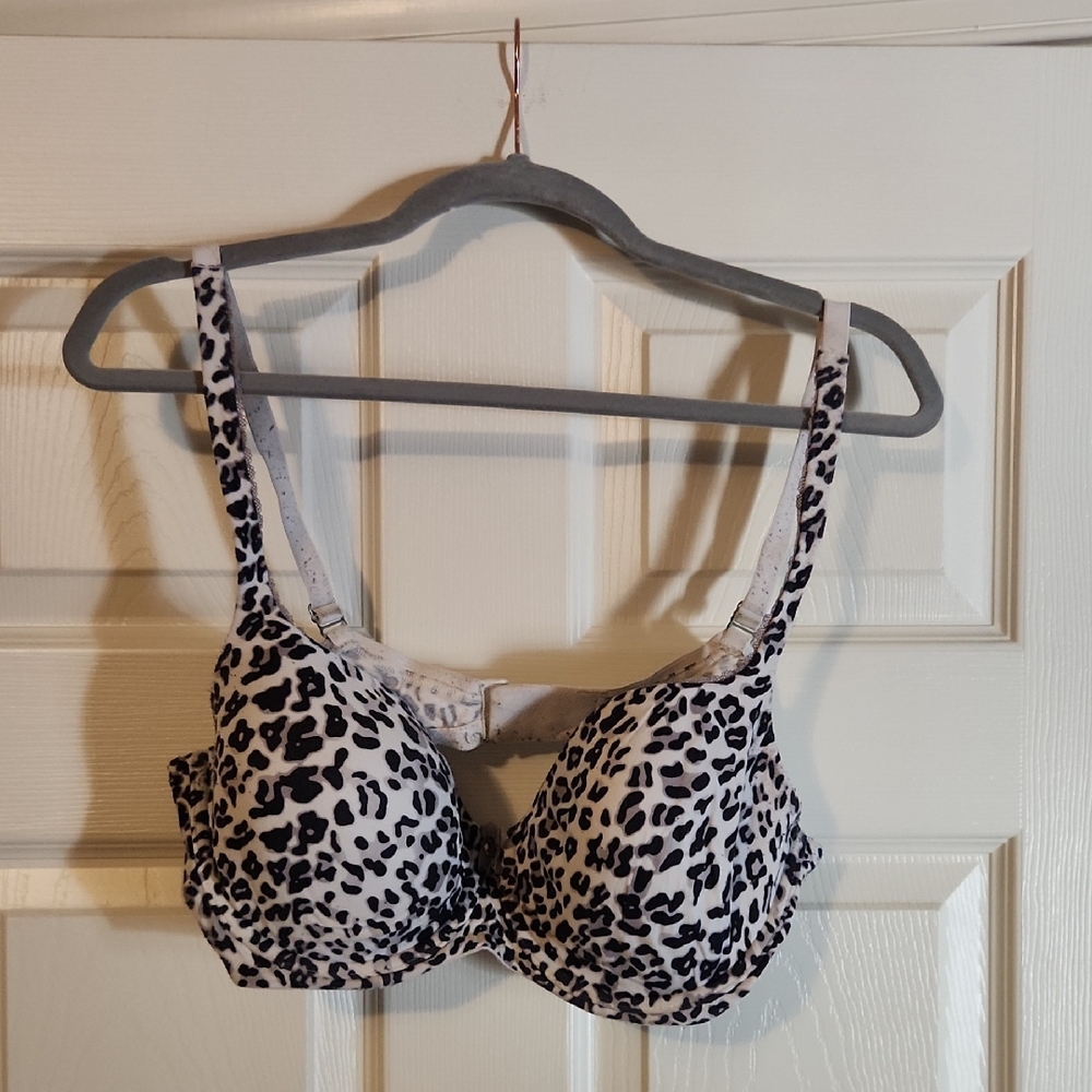 Victoria's Secret Black and White Animal Print Bra 38D Lined Demi